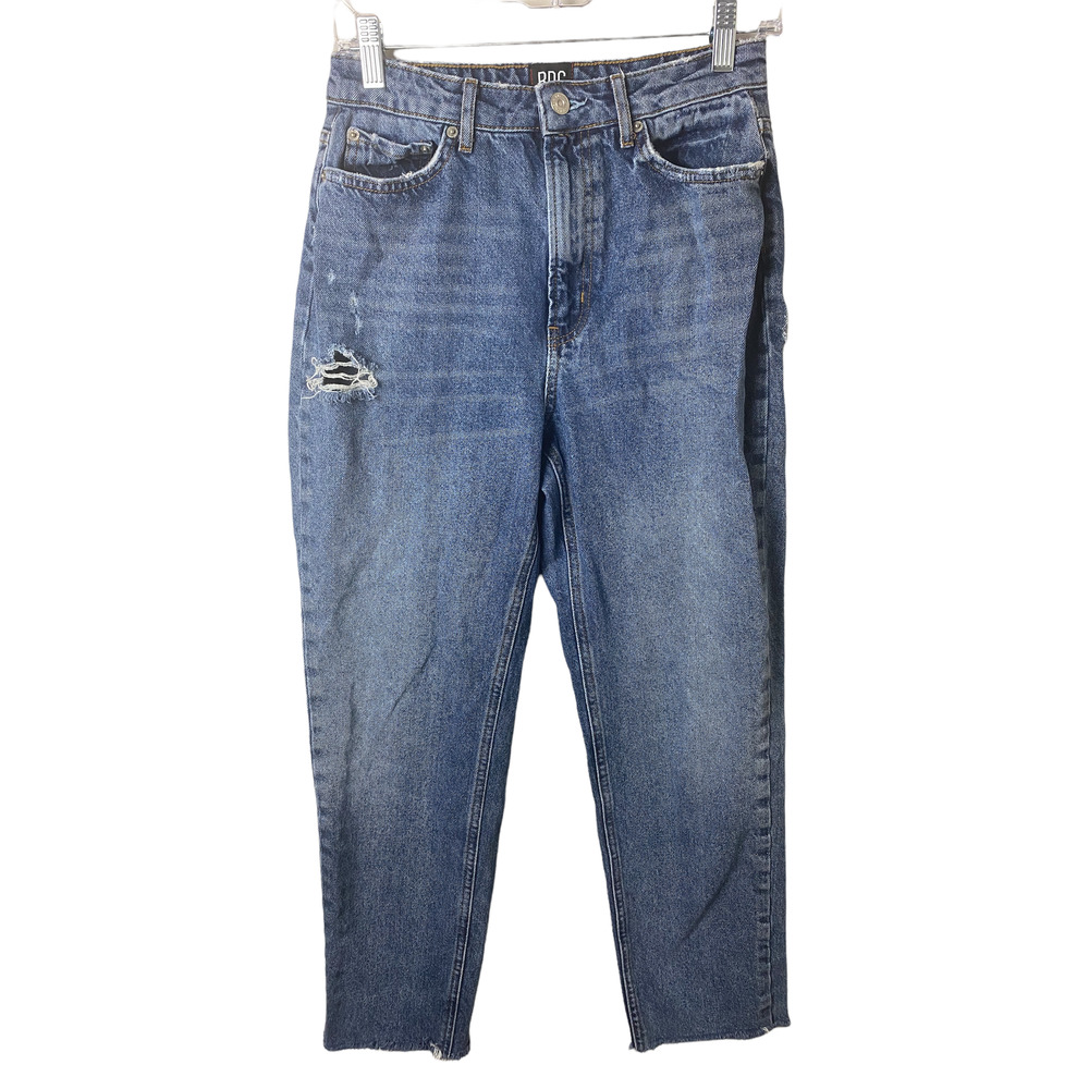 BDG Destroyed Mom Medium Wash Jeans SZ 27